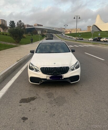 Mercedes E 200 2015, 212,124 km - 2.0 l - Bakı