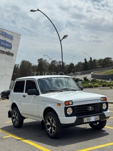 LADA (VAZ) Niva 2025, 2,400 km - 1.7 l - Bakı
