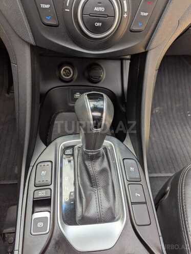 Hyundai Santa Fe-9