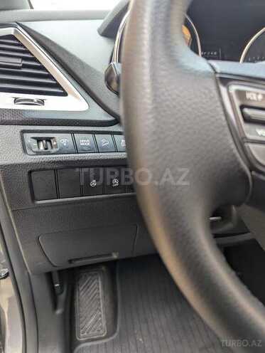Hyundai Santa Fe-10