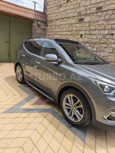 Hyundai Santa Fe-15