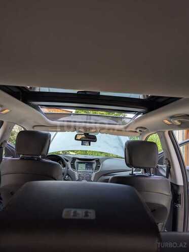 Hyundai Santa Fe-4