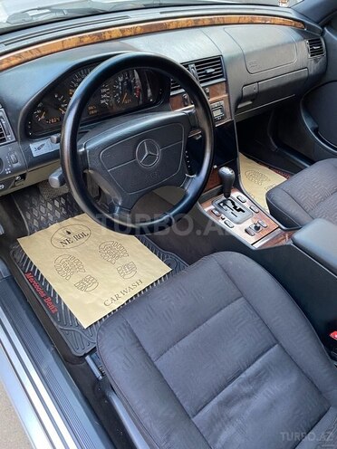 Mercedes C 240 1998, 232,000 km - 2.4 l - Gəncə