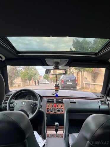 Mercedes E 220 d 2001, 416,776 km - 2.2 л - Bakı