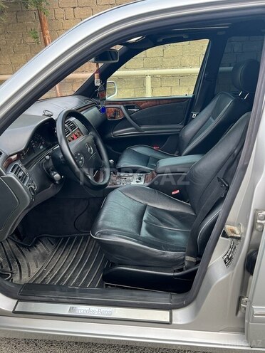 Mercedes E 220 d 2001, 416,776 km - 2.2 л - Bakı