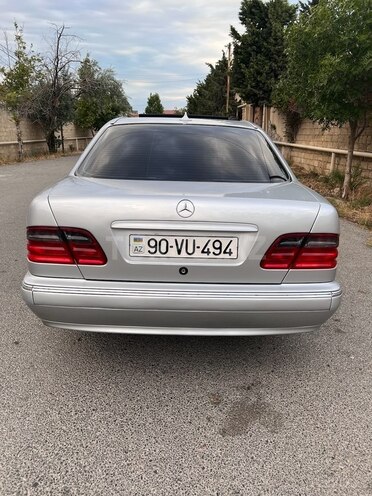 Mercedes E 220 d 2001, 416,776 km - 2.2 л - Bakı