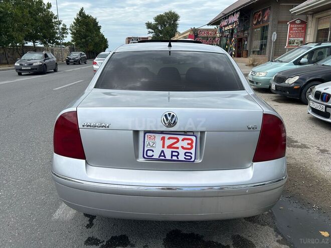 Volkswagen Passat 2002, 285,000 km - 2.0 л - Bakı