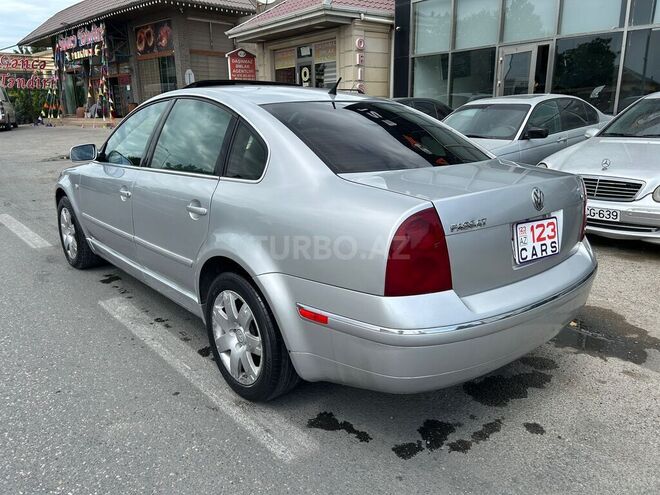 Volkswagen Passat 2002, 285,000 km - 2.0 л - Bakı