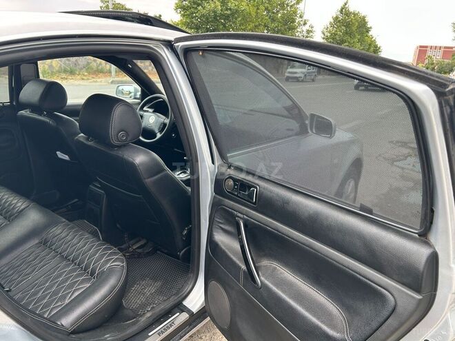 Volkswagen Passat 2002, 285,000 km - 2.0 л - Bakı