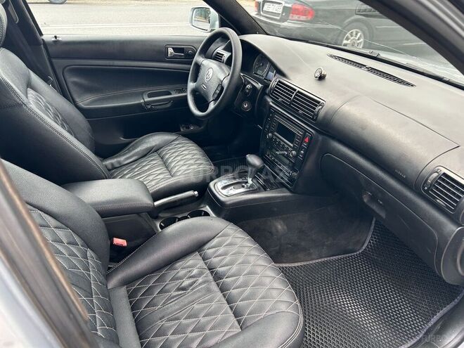 Volkswagen Passat 2002, 285,000 km - 2.0 л - Bakı