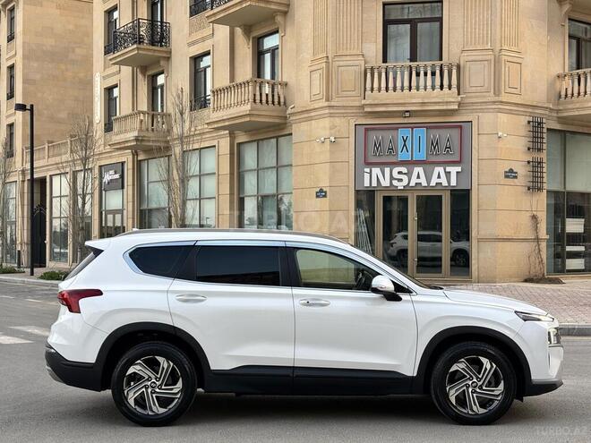 Hyundai Santa Fe-5
