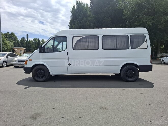 Ford Transit-5