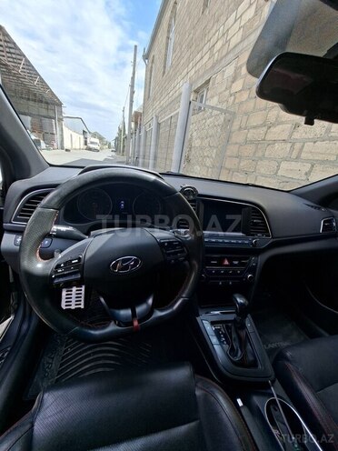 Hyundai Elantra 2018, 102,000 km - 1.6 л - Bakı