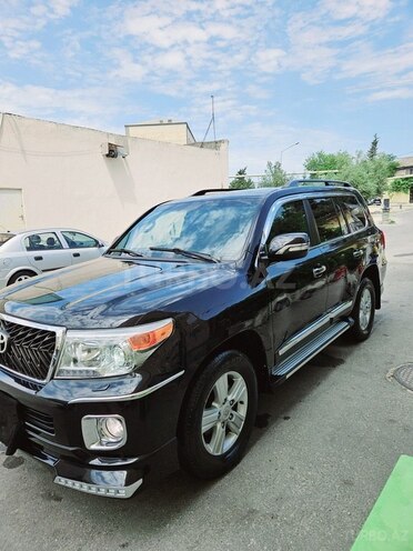 Toyota Land Cruiser-6