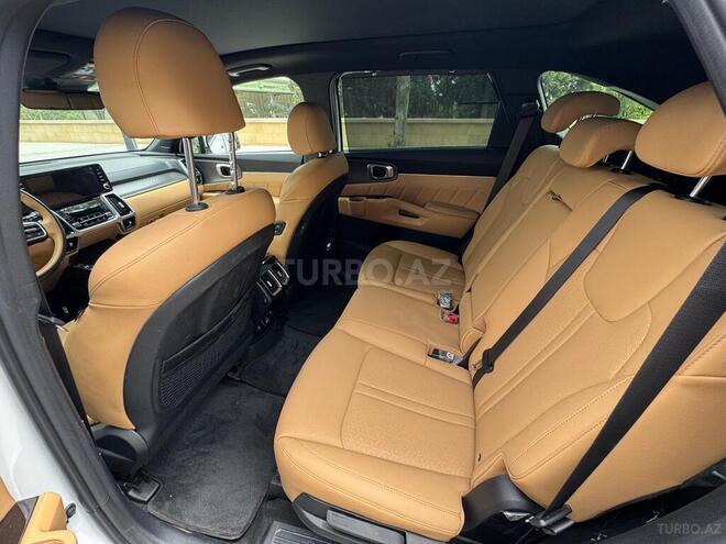 Kia Sorento-16