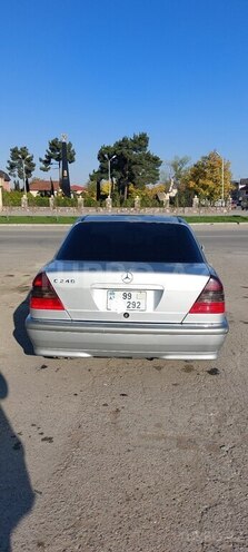 Mercedes C 240 1998, 312,000 km - 2.4 l - Quba