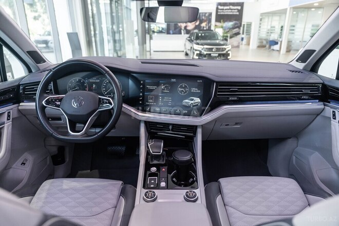 Volkswagen Touareg 2021, 57,785 km - 3.0 l - Bakı