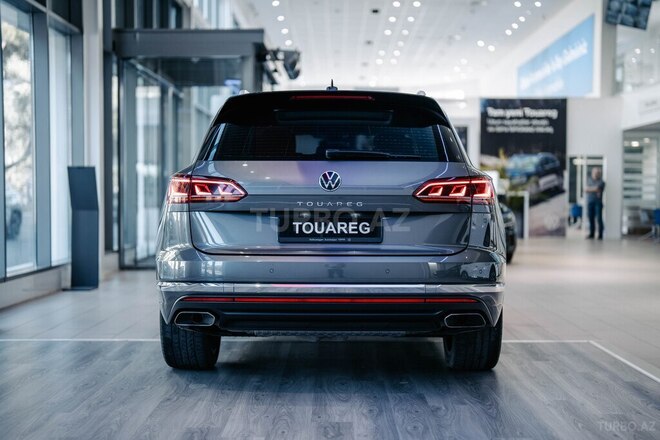 Volkswagen Touareg 2021, 57,785 km - 3.0 l - Bakı