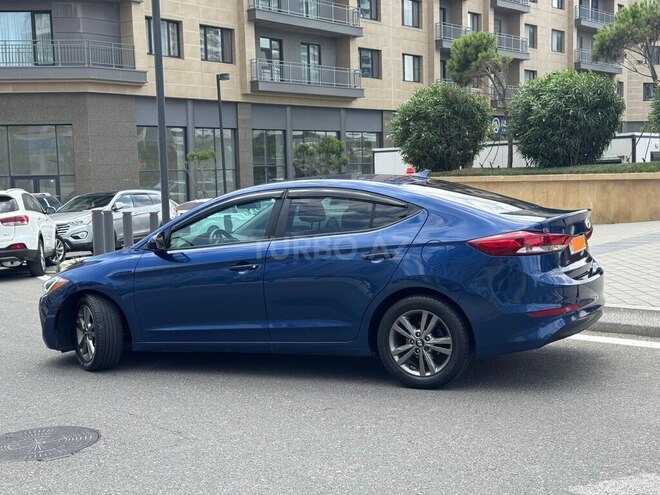 Hyundai Elantra 2018, 135,053 km - 2.0 л - Bakı