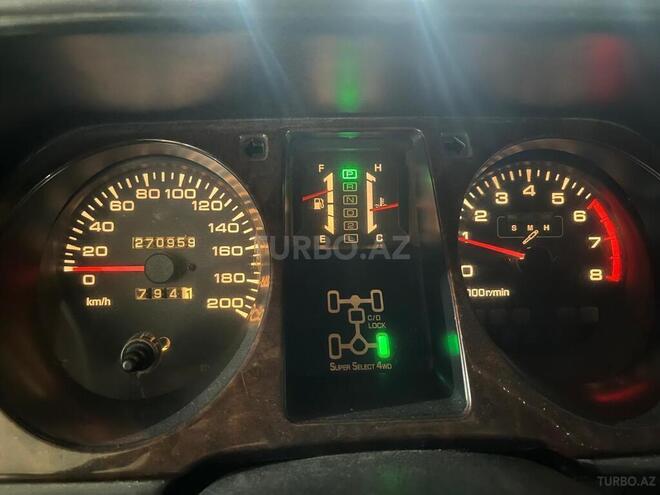 Mitsubishi Pajero 1998, 271,000 km - 3.0 l - Bakı