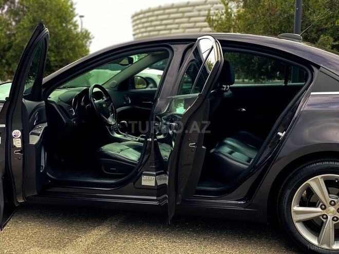 Chevrolet Cruze-10