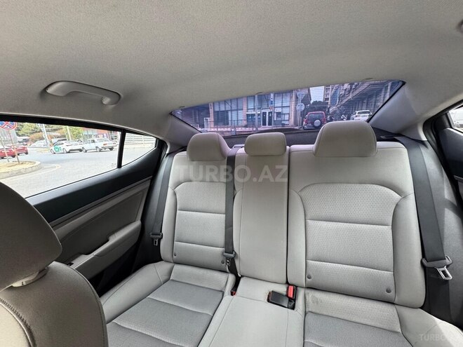 Hyundai Elantra 2018, 135,053 km - 2.0 л - Bakı