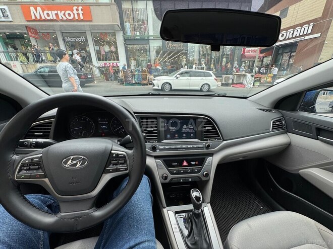 Hyundai Elantra 2018, 135,053 km - 2.0 л - Bakı