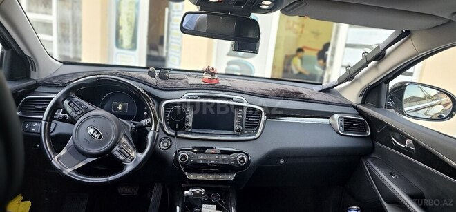 Kia Sorento-8