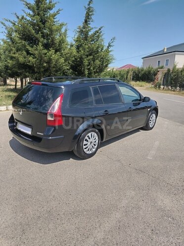 Renault Megane-8