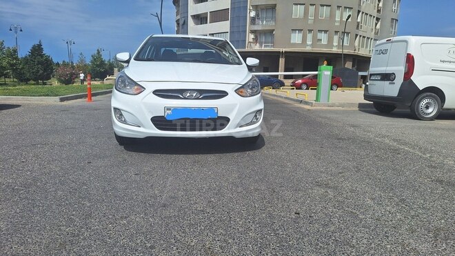 Hyundai Accent 2013, 156,000 km - 1.4 l - Sumqayıt