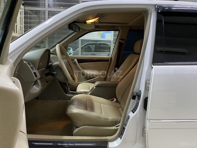 Mercedes C 230-16