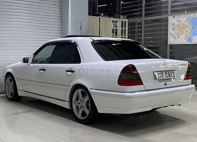 Mercedes C 230-10