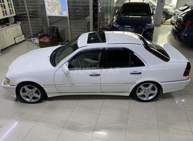 Mercedes C 230-8