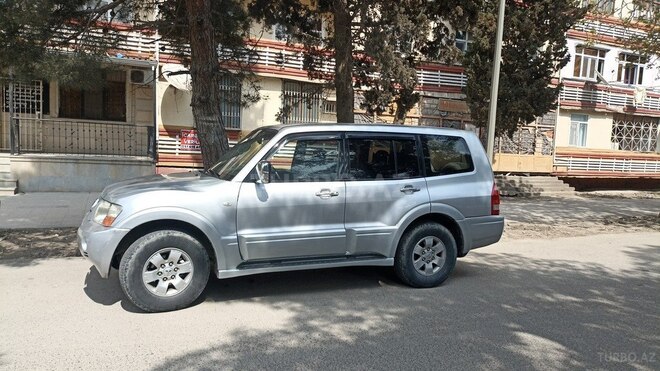 Mitsubishi Pajero 2006, 317,378 km - 3.0 l - Sumqayıt