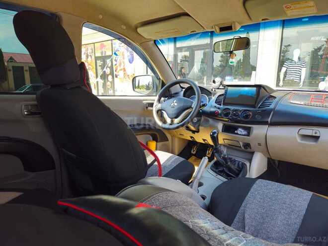 Mitsubishi L200 2007, 346,000 km - 2.5 l - Bakı
