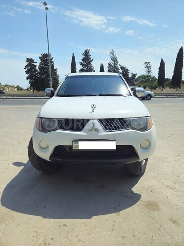 Mitsubishi L200 2007, 346,000 km - 2.5 l - Bakı