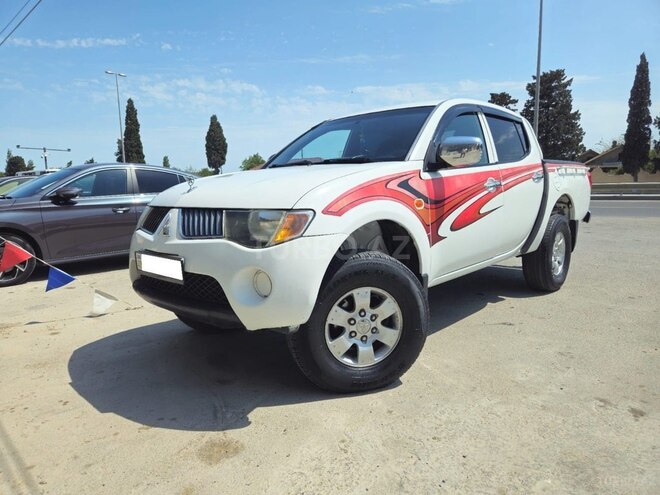 Mitsubishi L200 2007, 346,000 km - 2.5 l - Bakı