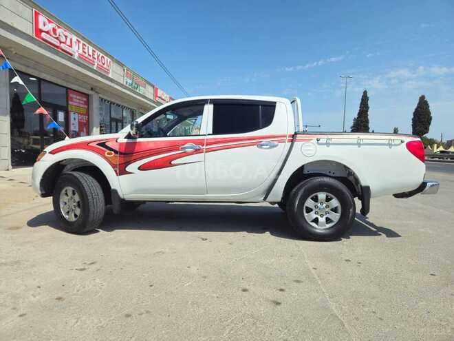 Mitsubishi L200 2007, 346,000 km - 2.5 l - Bakı
