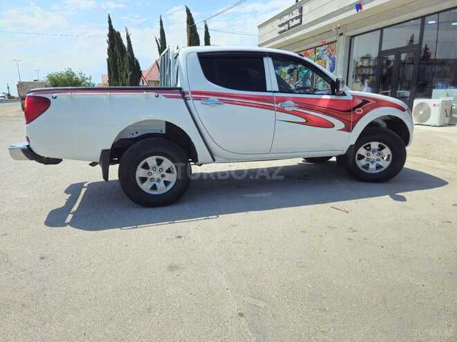 Mitsubishi L200 2007, 346,000 km - 2.5 l - Bakı