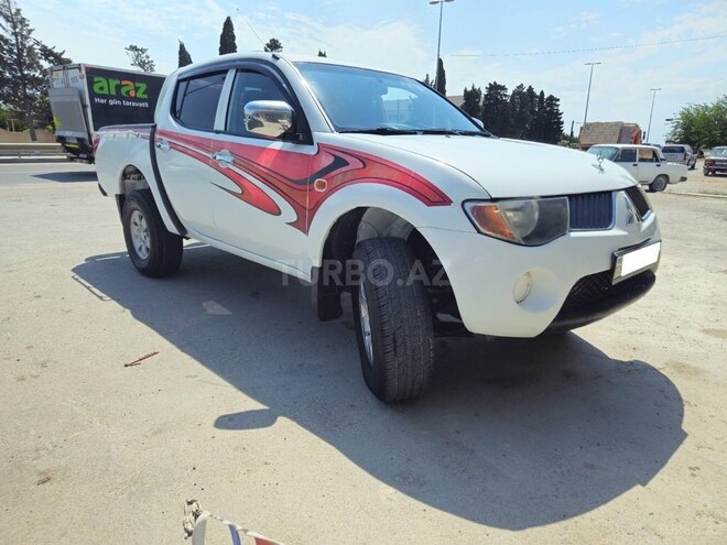 Mitsubishi L200 2007, 346,000 km - 2.5 l - Bakı