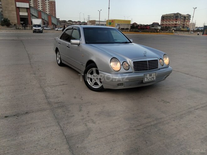 Mercedes E 240 1999, 450,000 km - 2.4 л - Bakı