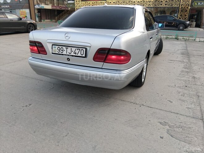 Mercedes E 240 1999, 450,000 km - 2.4 л - Bakı