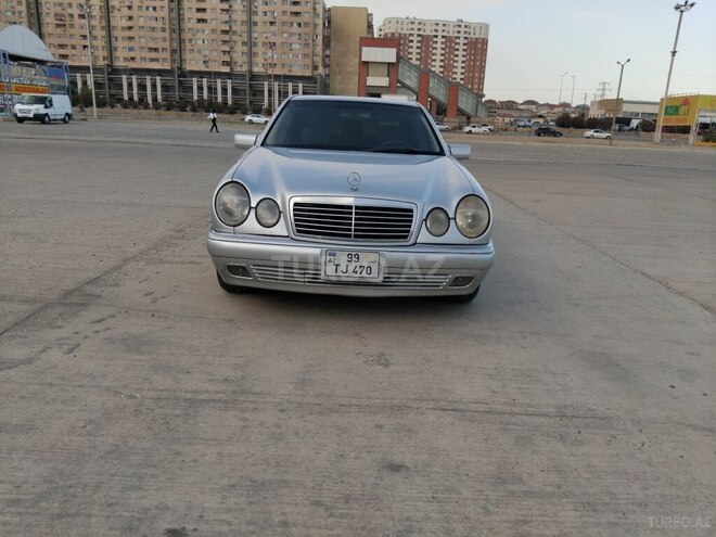 Mercedes E 240 1999, 450,000 km - 2.4 л - Bakı