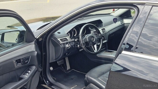 Mercedes E 220 d 2014, 251,600 km - 2.1 л - Bakı
