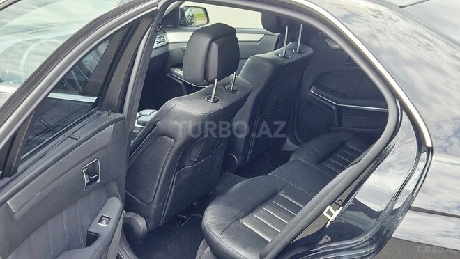 Mercedes E 220 d 2014, 251,600 km - 2.1 л - Bakı