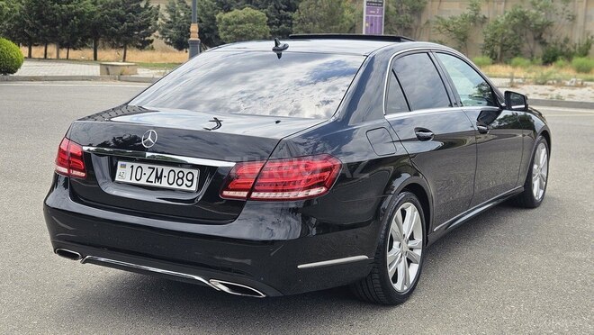 Mercedes E 220 d 2014, 251,600 km - 2.1 л - Bakı