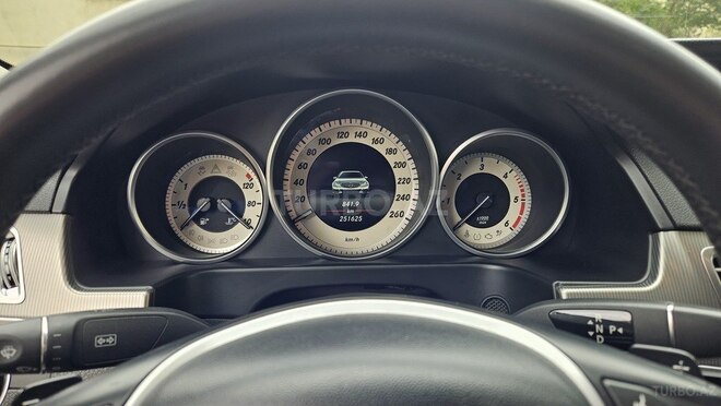 Mercedes E 220 d 2014, 251,600 km - 2.1 л - Bakı