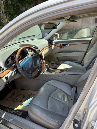 Mercedes E 320 2002, 249,000 km - 3.2 l - Gəncə