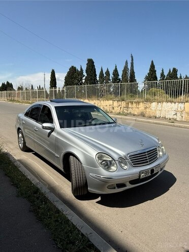 Mercedes E 320 2002, 249,000 km - 3.2 l - Gəncə