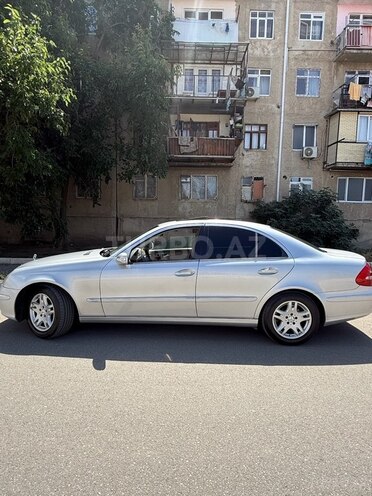 Mercedes E 320 2002, 249,000 km - 3.2 l - Gəncə